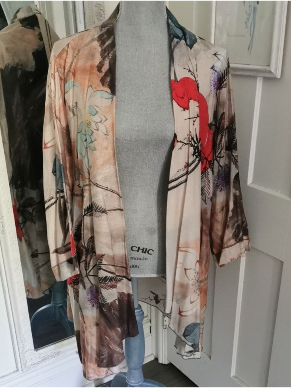 WomensDonna White Open-Front Floral Boho Artsy Kimono Duster/pockets. Size XL